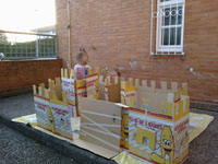 Imagen 2 de castillo con cajas de cart�n